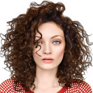Кудри – простая укладка с большими возможностями