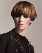 Модные стрижки. Эксперименты с челкой