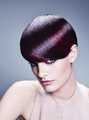 Стрижка боб с креативным окрашиванием