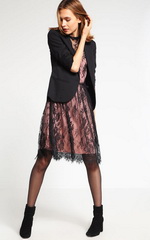 Кружевное платье, жакет и ботильоны Кружевное платье, жакет и ботильоны