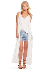 Кружевной жилет-туника с шортами Кружевной жилет-туника с шортами