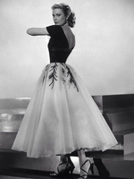 Пышное платье Грейс Келли фильм Окно во двор, 1954 год