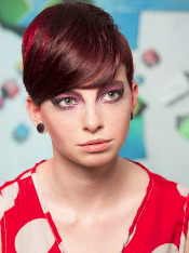 Стрижка боб с креативным окрашиванием