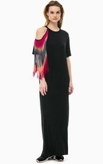 Тренд весна-лето 2018. Платье с бахромой Pinko Тренд весна-лето 2018. Платье с бахромой Pinko