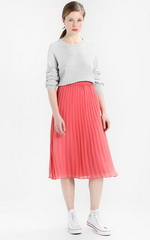 Тренд весна-лето 2018. Плиссированная юбка Tommy Jeans Тренд весна-лето 2018. Плиссированная юбка Tommy Jeans