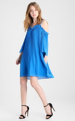 Тренд весна-лето 2018. Плиссированное платье River Island Тренд весна-лето 2018. Плиссированное платье River Island